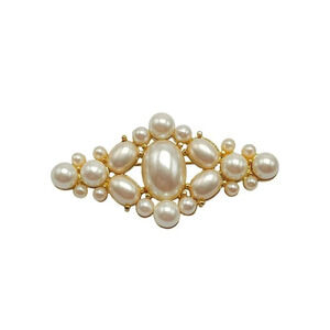 Off White Faux Pearl Art Deco Style Gold Tone High Quality Vintage Brooch